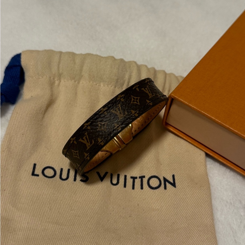 Louis Vuitton Nano Monogram Bracelet - Picture 7 of 10